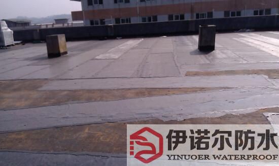 常熟屋面防水補漏材料廠家介紹防水卷材與防水涂料有什么區(qū)別